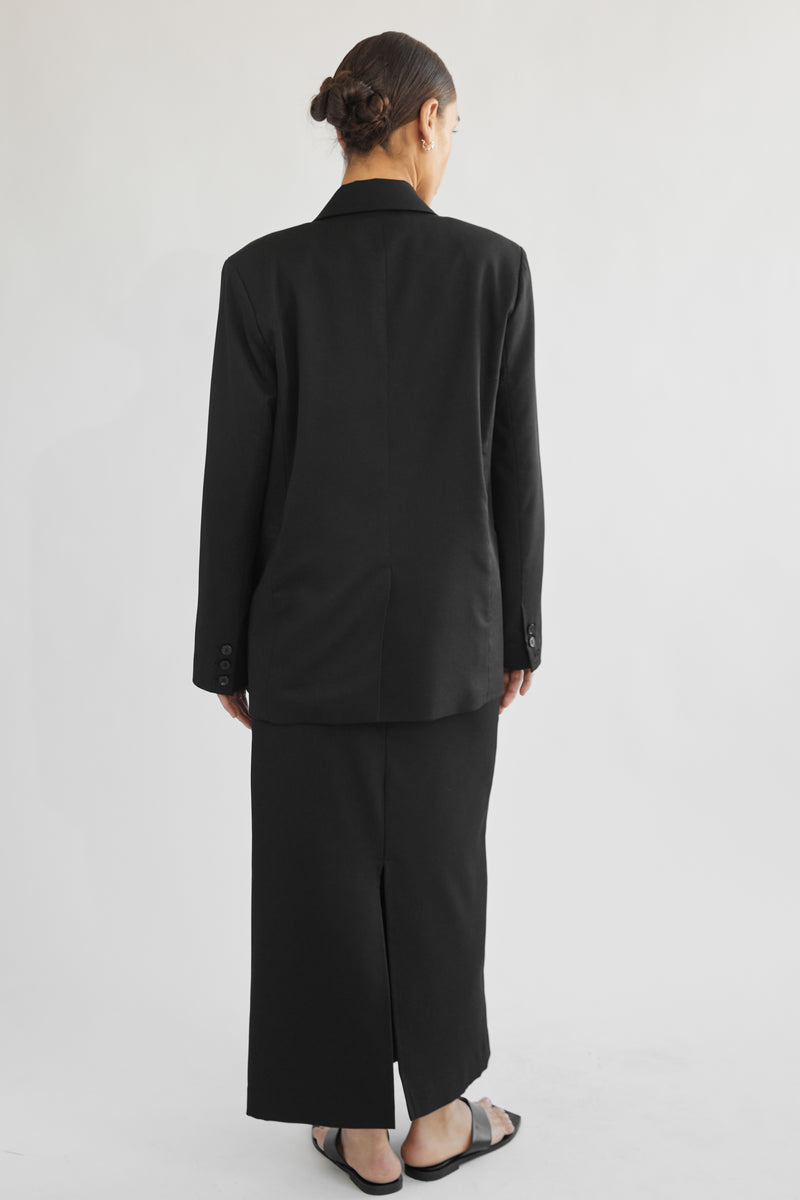 The Oversized Tencel Blazer - Almina Concept