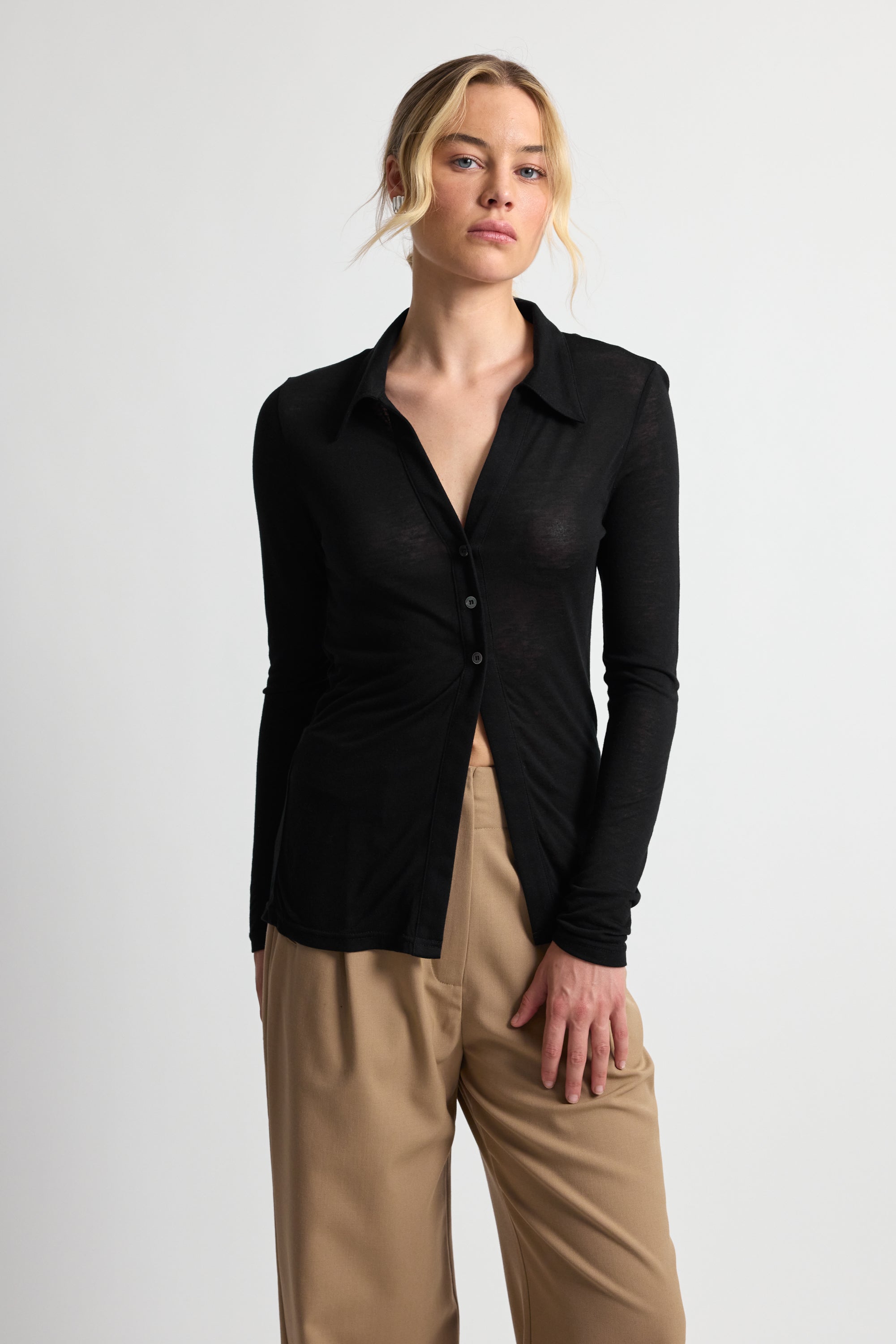 3 Button Knit Top - Almina Concept 