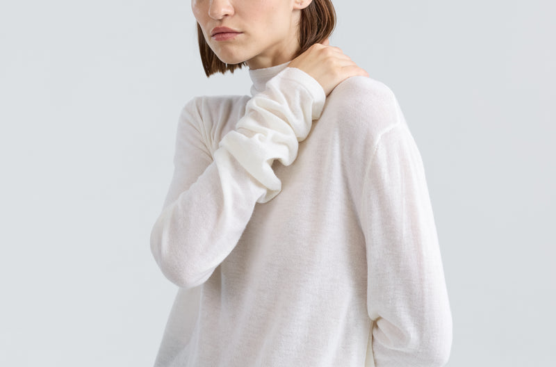 Funnel Wool/Cash Turtleneck
