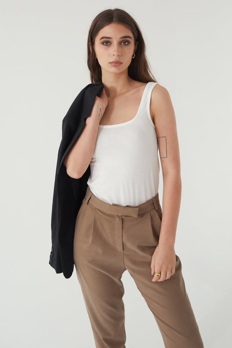 High Waisted Pleated Trouser - Almina Concept