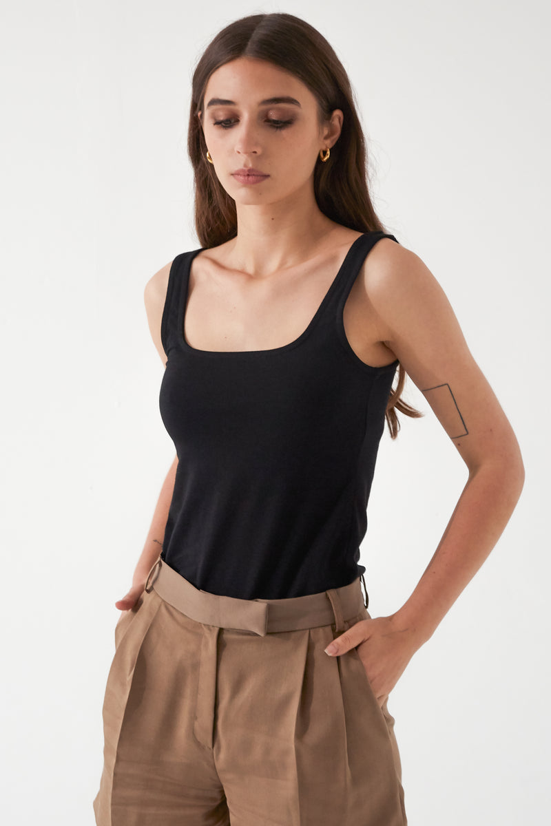 Square Neck Tank - Almina Concept