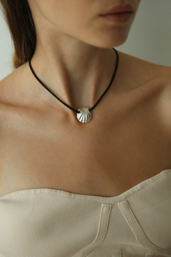 Scallop Necklace